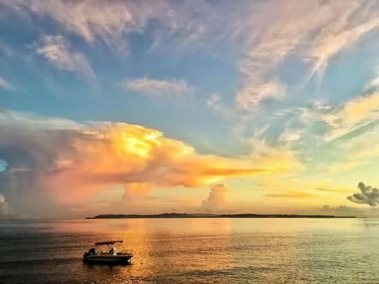 Hangout Beach Resort Caticlan Exterior foto